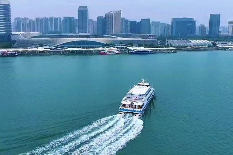 成都至台中往返直飞航线复航 赴川旅行团已预约至年底