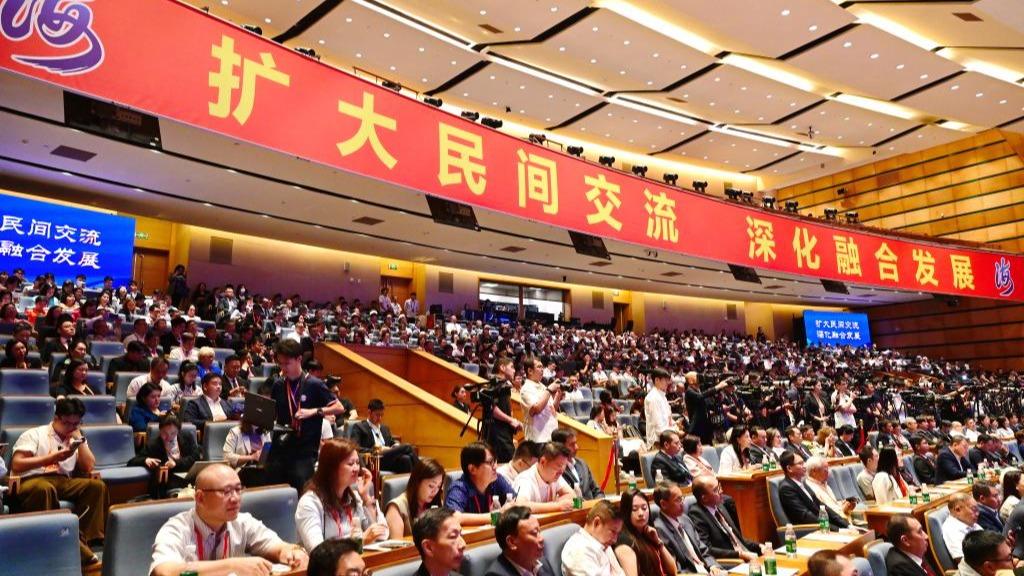中国人民的好朋友为了友谊跨越山海