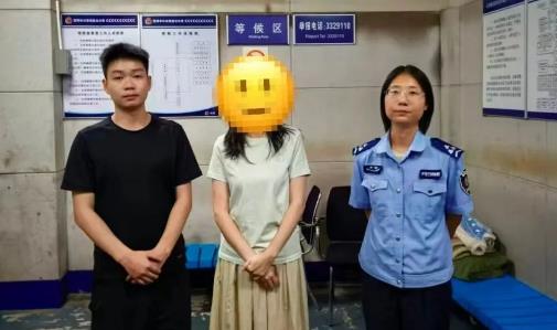 岚图知音上市万元起