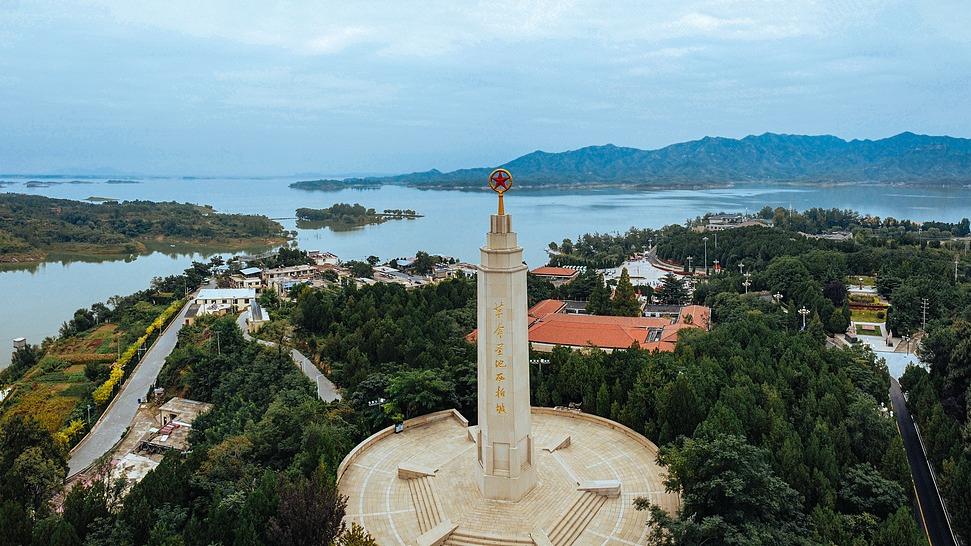 习近平:加快把人民军队建成世界一流军队