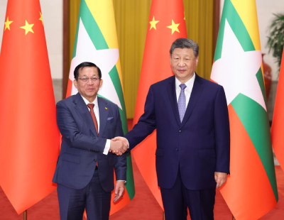 莽小五上树
